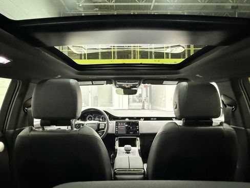 Used 2025 Land Rover Range Rover Evoque S image 37