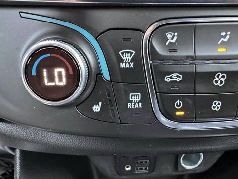 Used 2023 Chevrolet Traverse RS AWD/4WD image 24