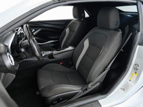 Used 2019 Chevrolet Camaro LT RWD image 28