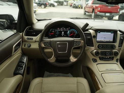 Used 2017 GMC Yukon Denali w/ Open Road Package RWD image 22