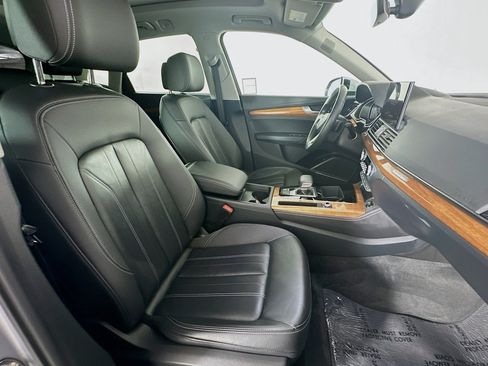 Used 2023 Audi Q5 2.0T Premium Plus w/ Premium Plus Package AWD/4WD image 8