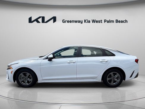 Used 2022 Kia K5 LXS FWD image 4