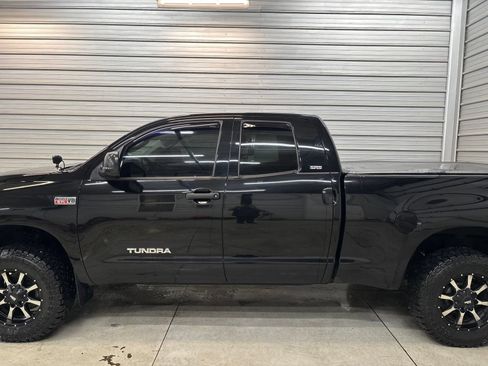 Used 2012 Toyota Tundra 4x4 Double Cab w/ SR5 Pkg image 9