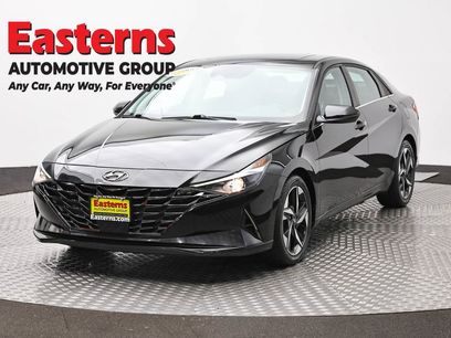Used 2021 Hyundai Elantra SEL w/ Convenience + Premium Package