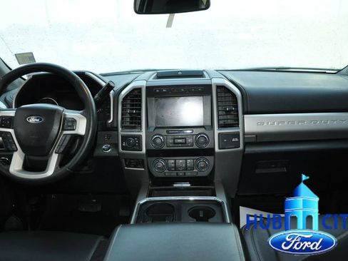 Used 2020 Ford F250 Lariat w/ Lariat Ultimate Package image 18