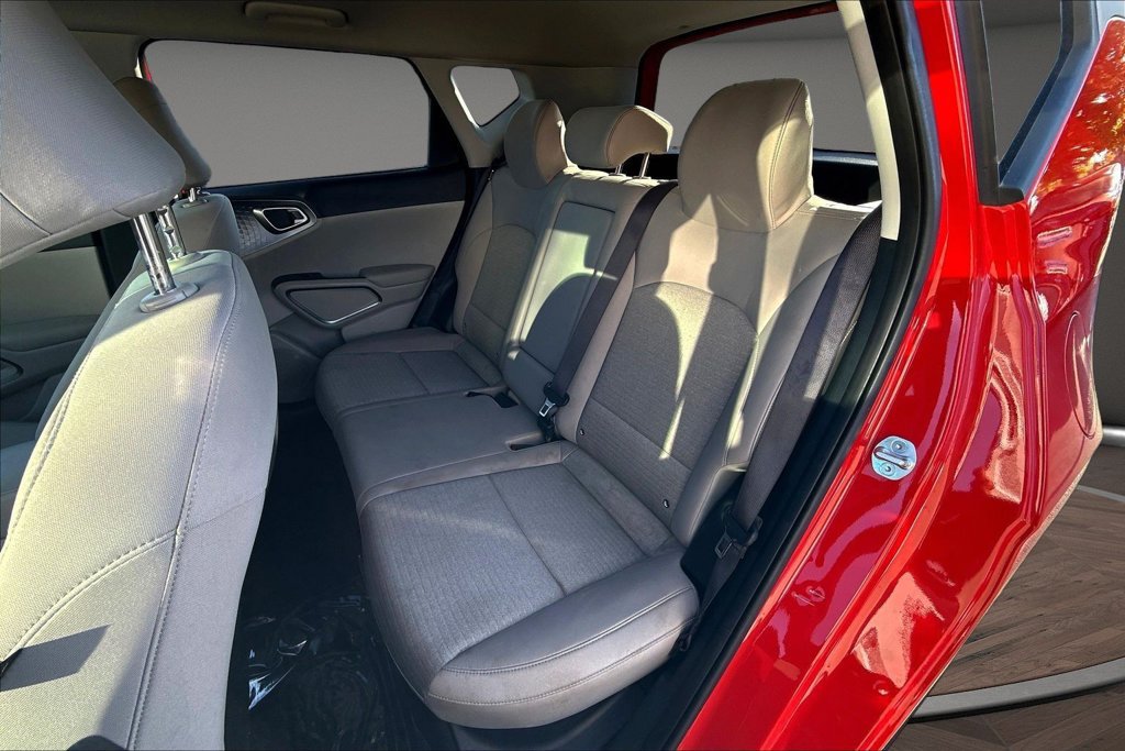Used 2024 Kia Soul EX FWD image 24
