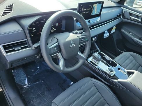 New 2026 Mitsubishi Outlander SE FWD image 23
