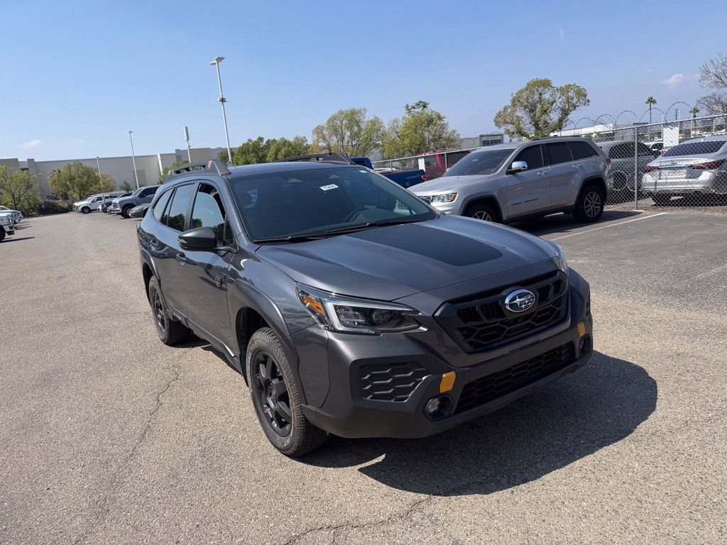Used 2025 Subaru Outback Wilderness AWD/4WD image 2