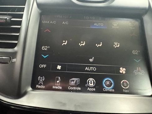 Used 2015 Chrysler 300 S RWD image 22