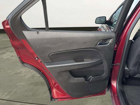 Used 2016 Chevrolet Equinox LT w/ Convenience Package image 12