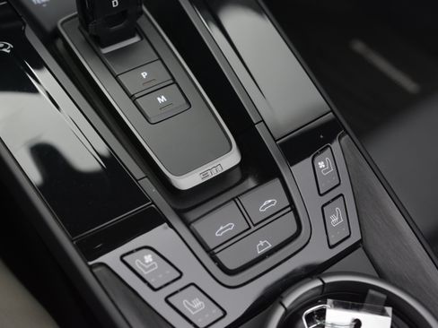 Certified 2025 Porsche 911 Carrera 4 GTS AWD/4WD image 24