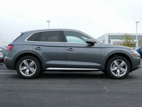 Used 2018 Audi Q5 2.0T Premium Plus w/ Premium Plus Package image 2
