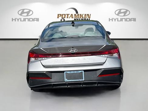 Certified 2024 Hyundai Elantra SEL FWD image 6