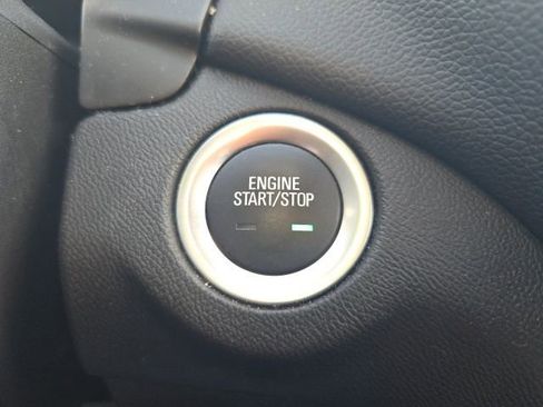 Used 2024 Chevrolet Equinox LT image 37