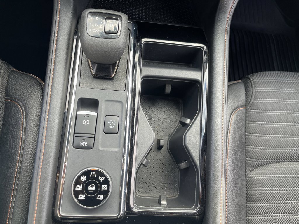 Used 2025 Nissan Pathfinder Rock Creek AWD/4WD image 15