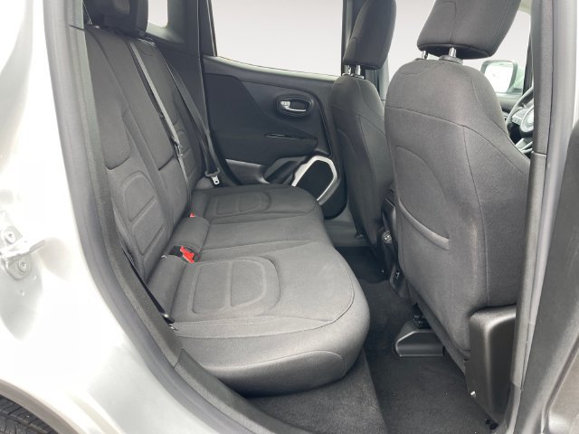 Used 2019 Jeep Renegade Latitude w/ Popular Equipment Group AWD/4WD image 29