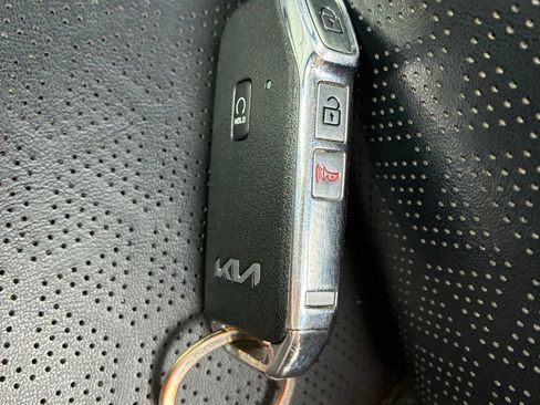 Used 2022 Kia Sorento S FWD image 15