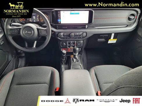 New 2026 Jeep Gladiator Rubicon AWD/4WD image 6