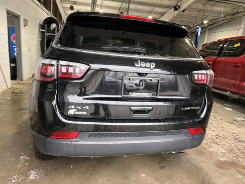Used 2022 Jeep Compass Limited image 5