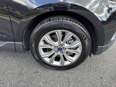Used 2022 Ford Edge Titanium image 60