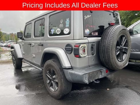 Used 2019 Jeep Wrangler Unlimited Sahara w/ Safety Group AWD/4WD image 5