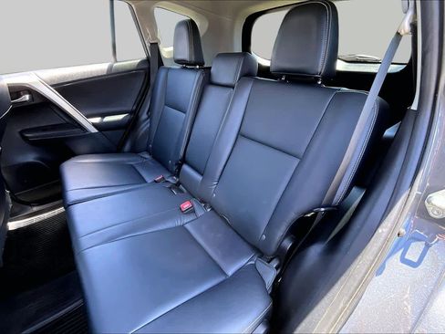 Used 2015 Toyota RAV4 Limited w/ Technology Package AWD/4WD image 20