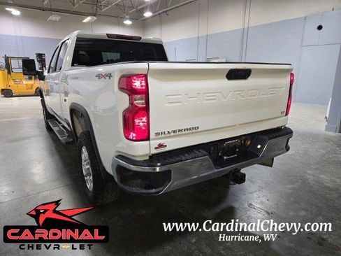 Used 2024 Chevrolet Silverado 3500 LT image 3