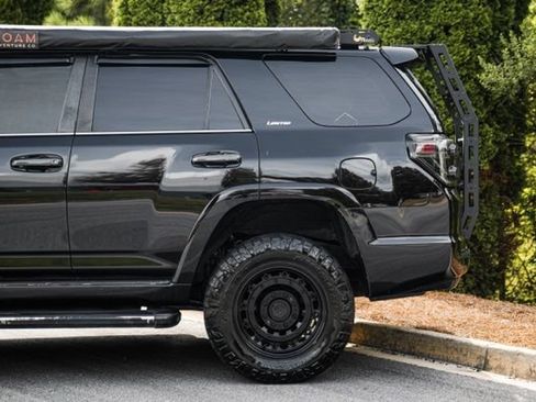 Used 2018 Toyota 4Runner Limited AWD/4WD image 11