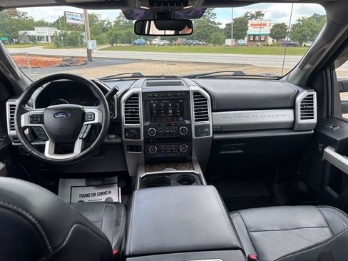 Used 2017 Ford F250 Lariat w/ Lariat Ultimate Package AWD/4WD image 9
