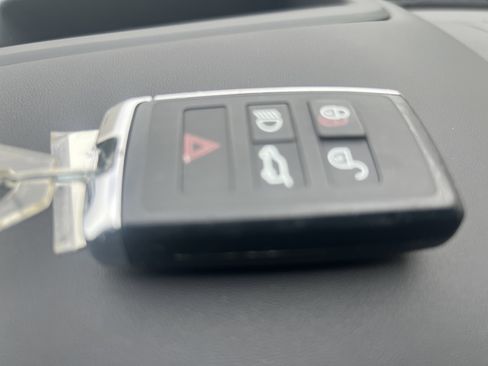 Used 2021 Land Rover Range Rover Sport SVR AWD/4WD image 35