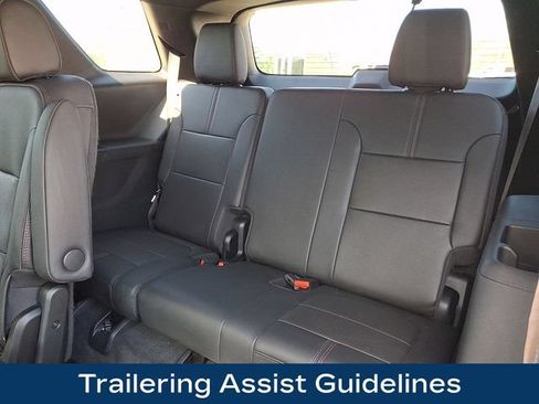 Used 2023 Chevrolet Traverse RS AWD/4WD image 21