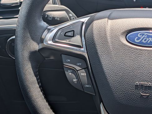 Used 2024 Ford Edge SEL w/ Convenience Package AWD/4WD image 21