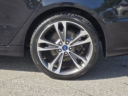 Used 2020 Ford Fusion Titanium image 24