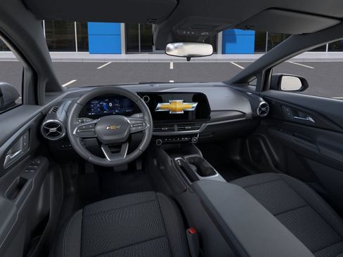 New 2026 Chevrolet Equinox EV LT w/ Comfort Package FWD image 15