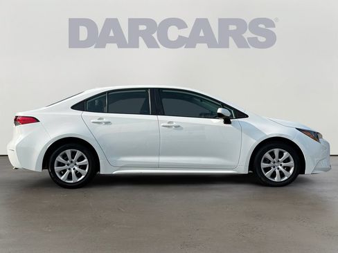 Used 2023 Toyota Corolla LE FWD image 8