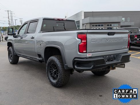 Used 2024 Chevrolet Silverado 2500 ZR2 w/ Technology Package AWD/4WD image 6