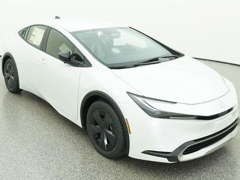 New 2026 Toyota Prius Plug-In Hybrid FWD image 35