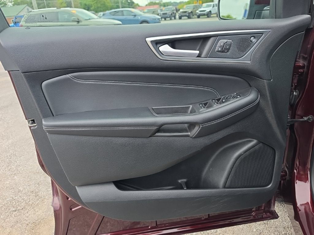 Used 2024 Ford Edge Titanium w/ Equipment Group 301A AWD/4WD image 14