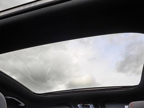 Used 2024 Mercedes-Benz GLA 250 4MATIC image 43