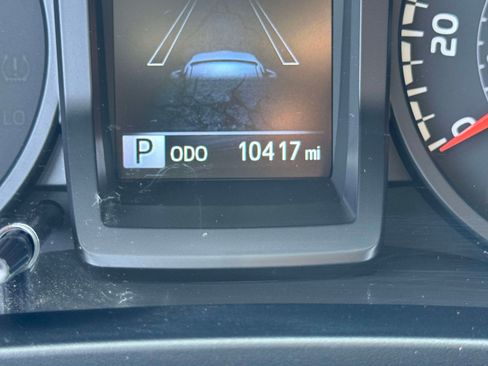 Certified 2023 Toyota Tacoma SR AWD/4WD image 24
