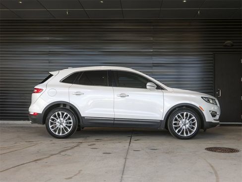 Used 2019 Lincoln MKC Reserve w/ MKC Technology Package image 8