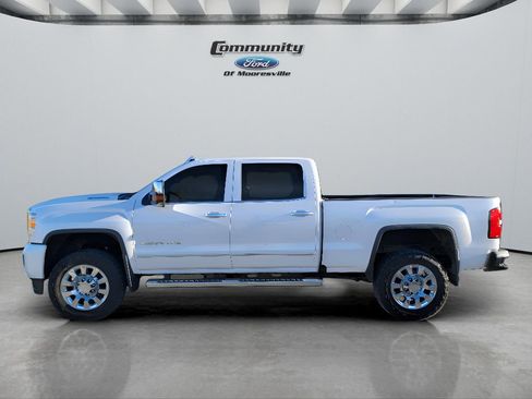Used 2018 GMC Sierra 2500 Denali w/ Duramax Plus Package image 9