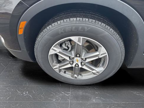 Used 2024 Chevrolet Blazer LT w/ Sound & Technology Package image 9