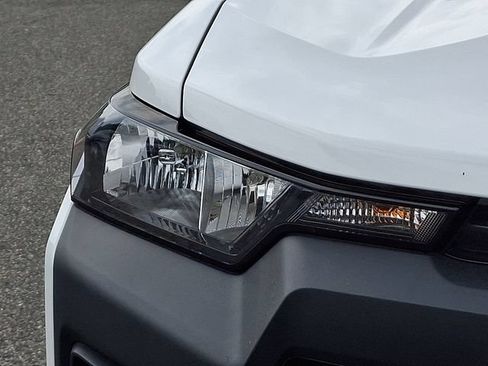 Used 2024 Chevrolet Colorado W/T RWD image 28