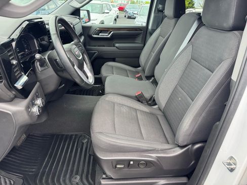 Used 2024 GMC Sierra 1500 Elevation AWD/4WD image 5