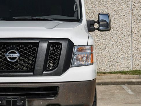 Used 2020 Nissan NV 2500 SV image 41