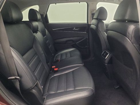 Used 2018 Kia Sorento SX image 19