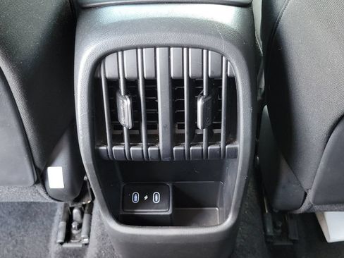 Used 2025 Hyundai Kona SEL FWD image 15