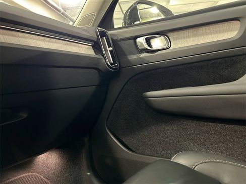 Certified 2023 Volvo XC40 B5 Plus w/ Protection Package image 20
