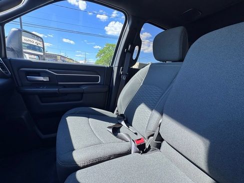 Used 2025 RAM 2500 Big Horn AWD/4WD image 16